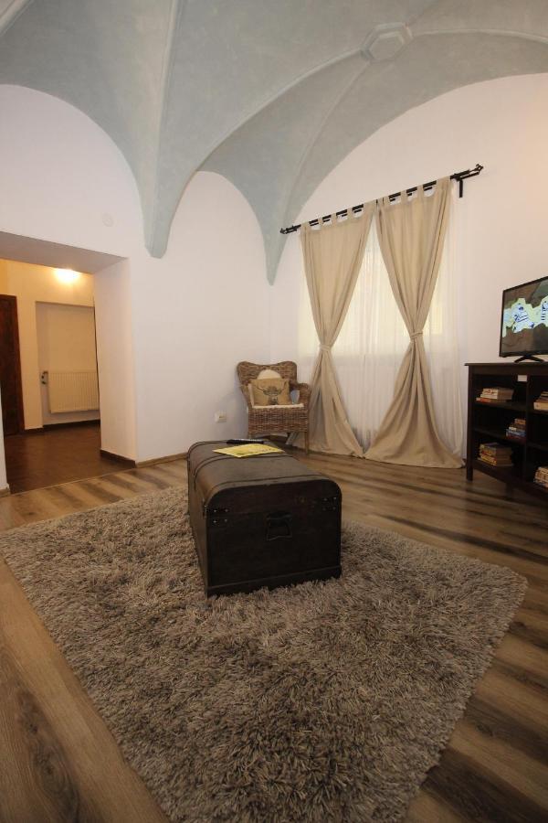 Gothic Apartament *