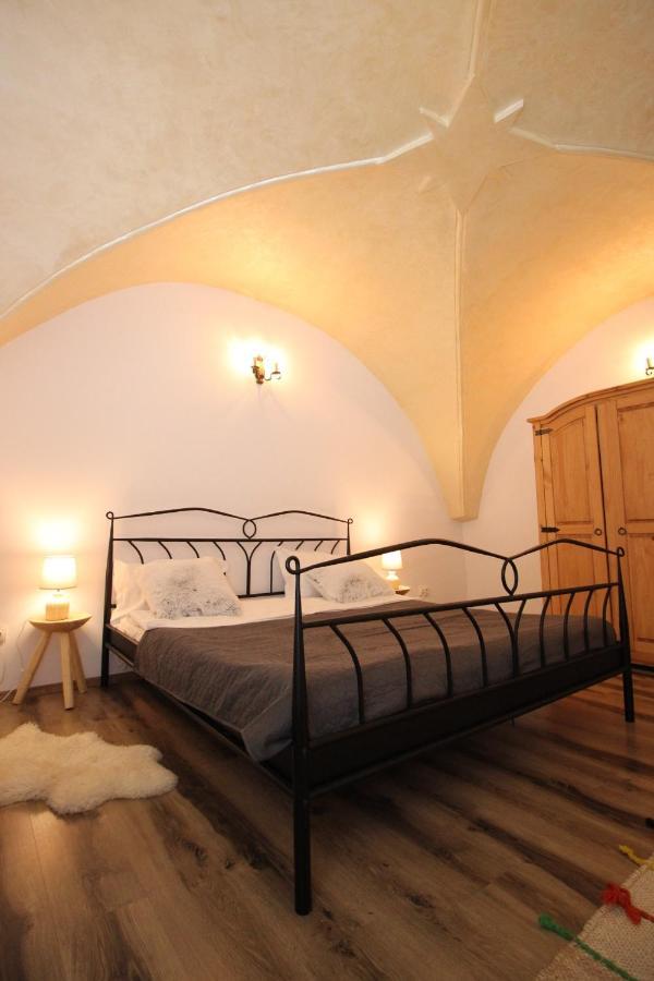 Apartament Gothic