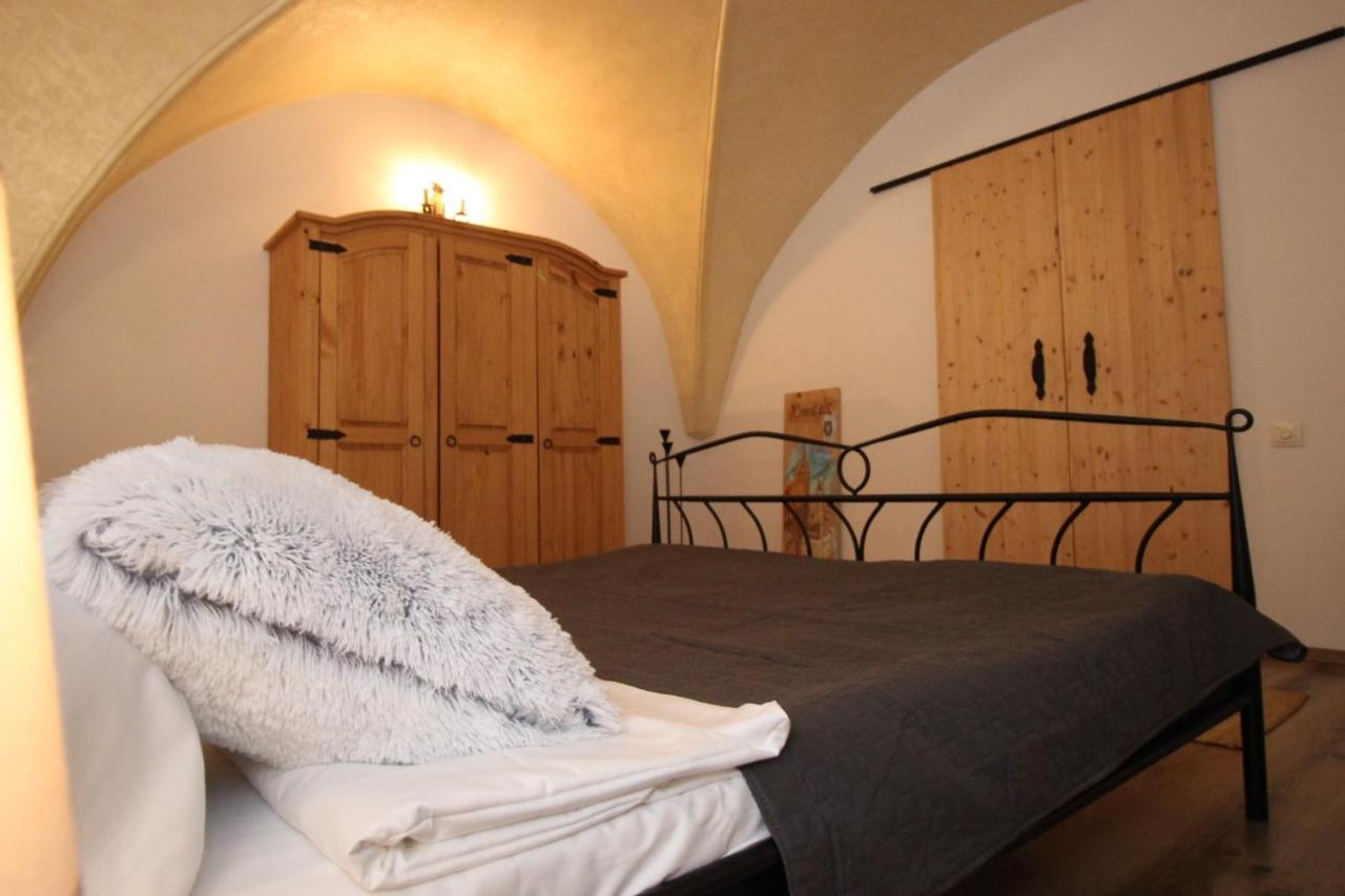 Apartament Gothic *