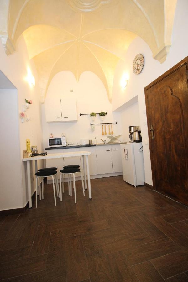 Apartament Gothic *